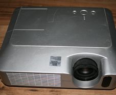 Hitachi Multimedia LCD Projector CP-X250 (Fully Working)