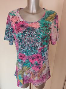 Canda Premium printed detailed top Perfect condition UK14 EU42 Postage included