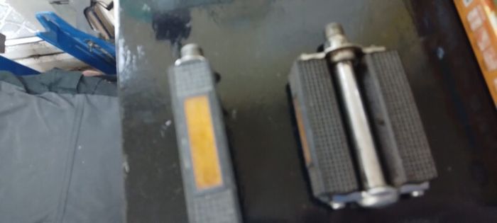Retro bike pedals