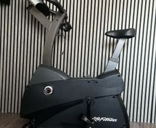 life fitness c1 exercise bike