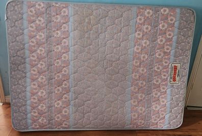 Double bed mattress Free to take away.
