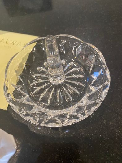 Galway crystal ring minder