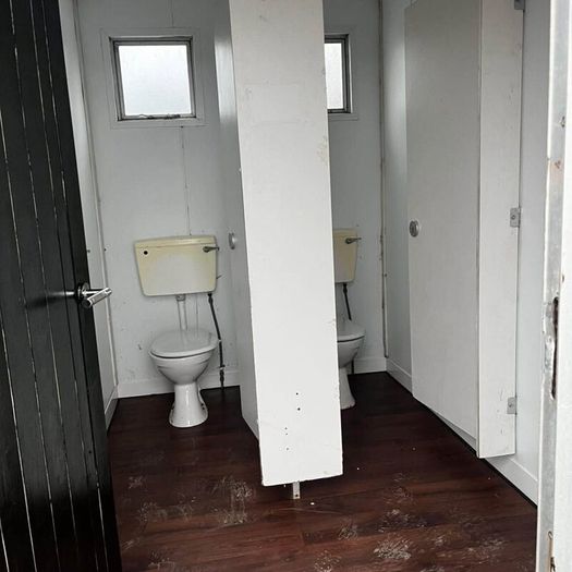Portable Toilet Cabin 16ft x 10ft  Ladies & Gents