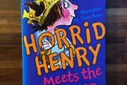 Horrid Henry Meets the Queen  by Francesca Simon