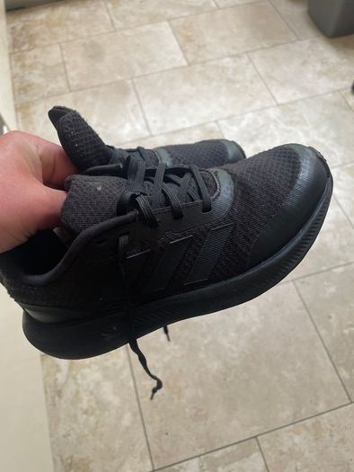 Boys adidas runners uk 13.5