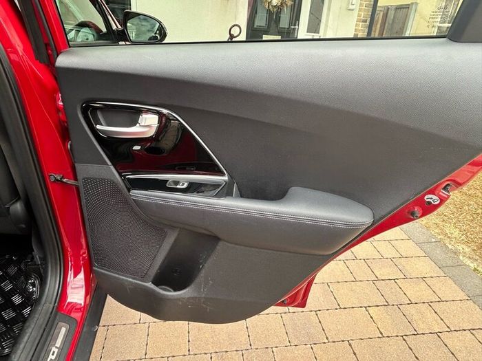 Kia Niro 1.6 Gdi 3 104bhp 5dr Auto, 2017