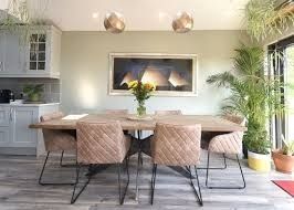 Rivera maison falcon crest dinning table
