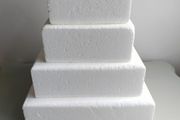 Square display / dummy cakes
