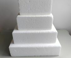 Square display / dummy cakes