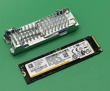 New Samsung 512gb Nvme Ssd Pcie Gen4 M.2 + Heatsink 100%