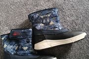 kids winter shoes/boots. Size 31/13