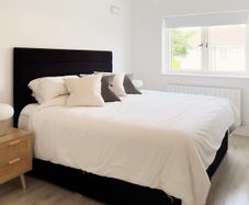 Harvey Norman Super King Storage Bed + Presidential Suite Mattress
