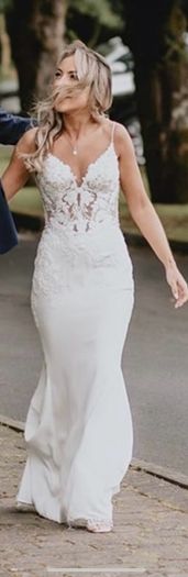 Enzoani Pearl Wedding Dress