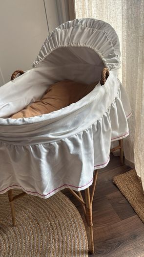 Moses Basket Vitege