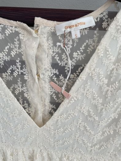 dress Bnwt cream lace mini dress grace & mila size small 10