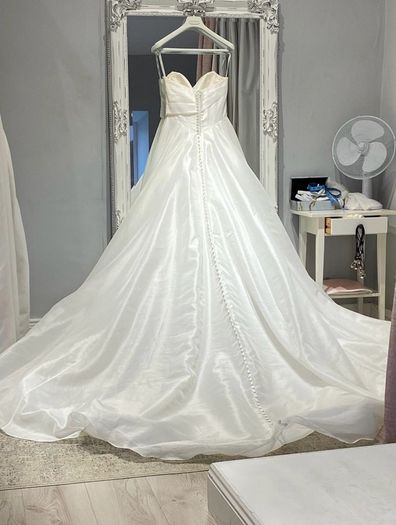 Essence of Australia D3941 wedding dress