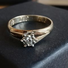 Vintage 9ct gold diamond solitaire ring size K