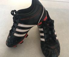 Adidas Boys football shoes size uk 10