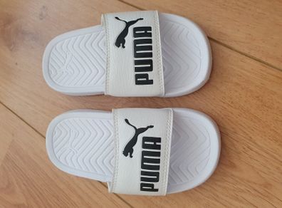 puma flip flops