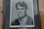 Autographed Dan Aykroyd 10x8 Photo Nicely Framed (Real Glass) Filming Memorabilia