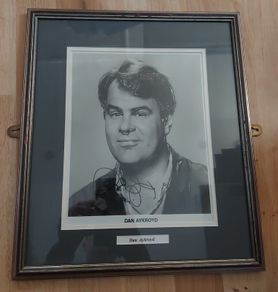 Autographed Dan Aykroyd 10x8 Photo Nicely Framed (Real Glass) Filming Memorabilia