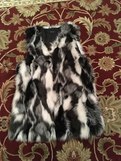 Vila Faux Fur Vest size-L, would fit size 12-14