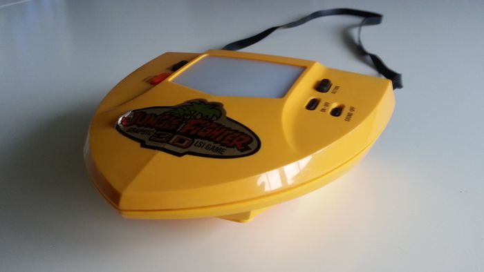 Tomytronic 3d Jungle Fighter