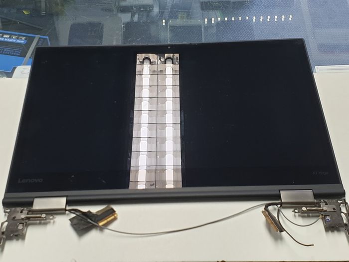 Lenovo Screen Assembly ThinkPad X1 Yoga 2nd Gen 14" 1920x1080, Glass Damaged