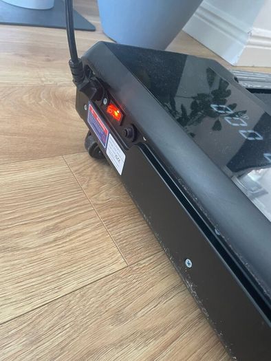 Walking and running incline treadmill