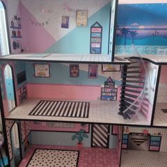 LOL House and accessories