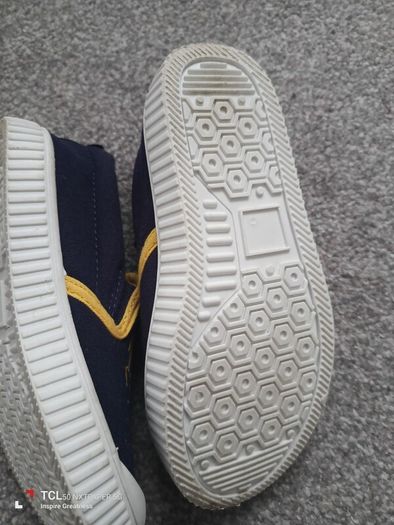 New.boy's shoes. Size 10/28