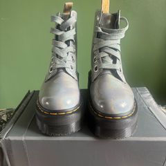Vegan dr Marten Mollys!