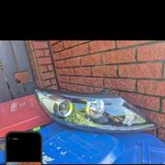 Kia sportage drivers headlight  2013 on