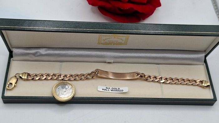 9ct gold bracelet