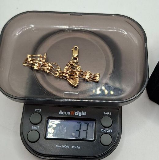 gold bracelet