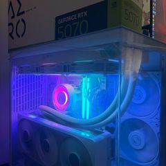 Gigabyte Aero RTX 5070 12GB White