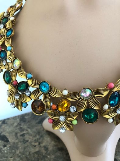 statement necklace