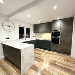 Kitchen with appliances for sale