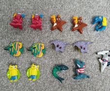Small Sea Creatures Universe 2002 Figures / Toys Bundle Of 14