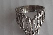 Silver wishbone ring