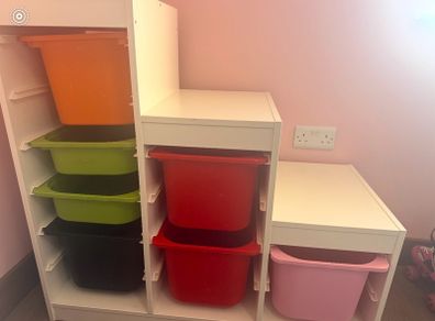 White Drawer Set