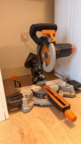 Mitre Saw Evolution 1500W 210mm cordes