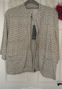 jacket Bnwt size 12 khaki & cream Streetone layering style jacket