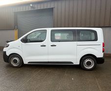 2022 Opel Vivaro 9 Seater bus 55km. EV
