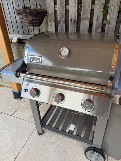 Weber Genesis BBQ