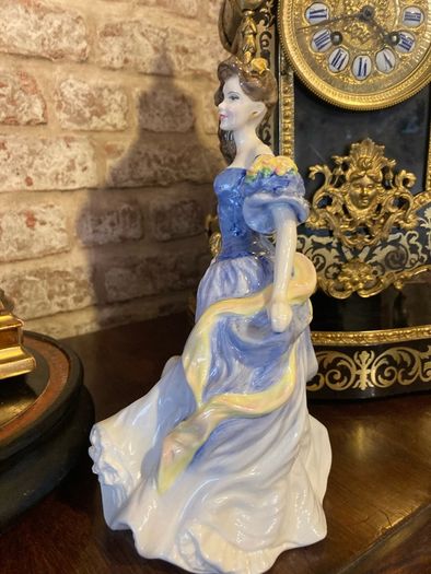Royal Doulton figurine of the year "Rebecca"