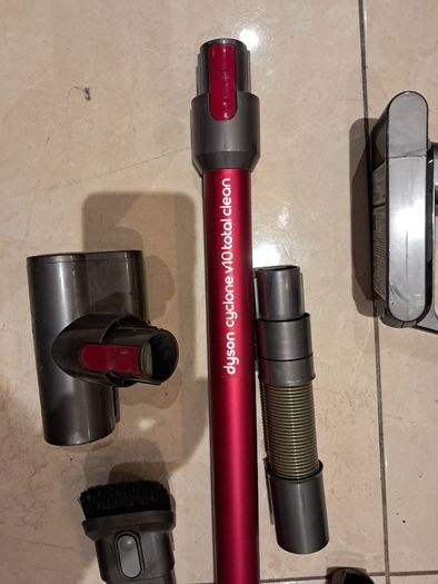 Dyson V10 for parts