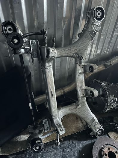 BMW 5 g30 g31 LCI braking for parts