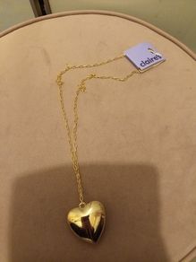 Gold costume heart necklace