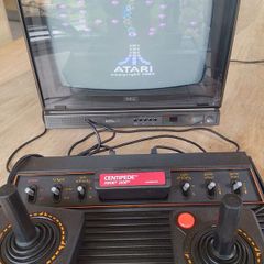 Atari 2600 'woody' console set with ganes